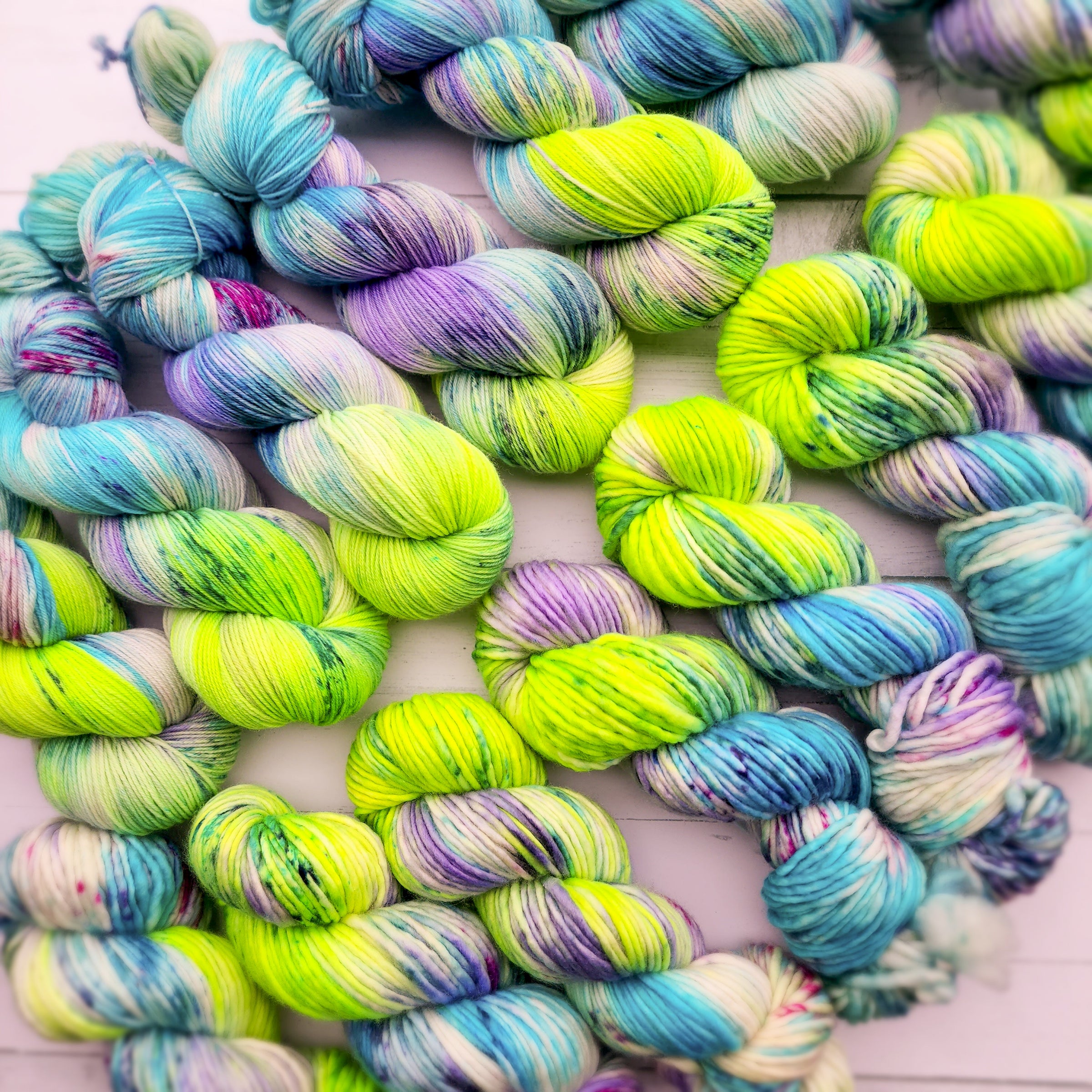 4 ply yarn RAINBOWS + SPRINKLES